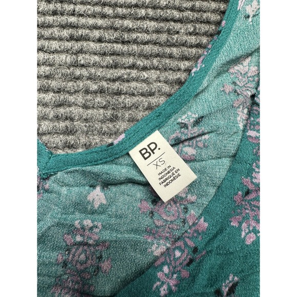 BP Blouse Womens Extra Small Teal Floral Ruffle Bell Sleeve Cropped Boho Top NWT - Picture 7 of 12